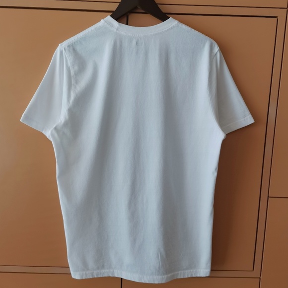 LEVI’S® CHEST BOXTAB LOGO TEE SHIRT - (M) - Picture 9 of 10